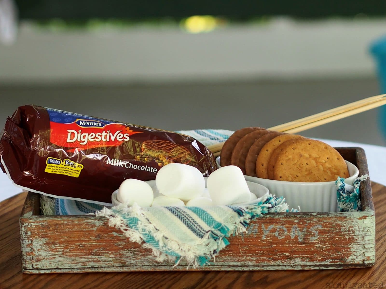 Easy S'mores are easier to make using milk chocolate Digestives . They taste just like the original but with less mess. Sated Sated