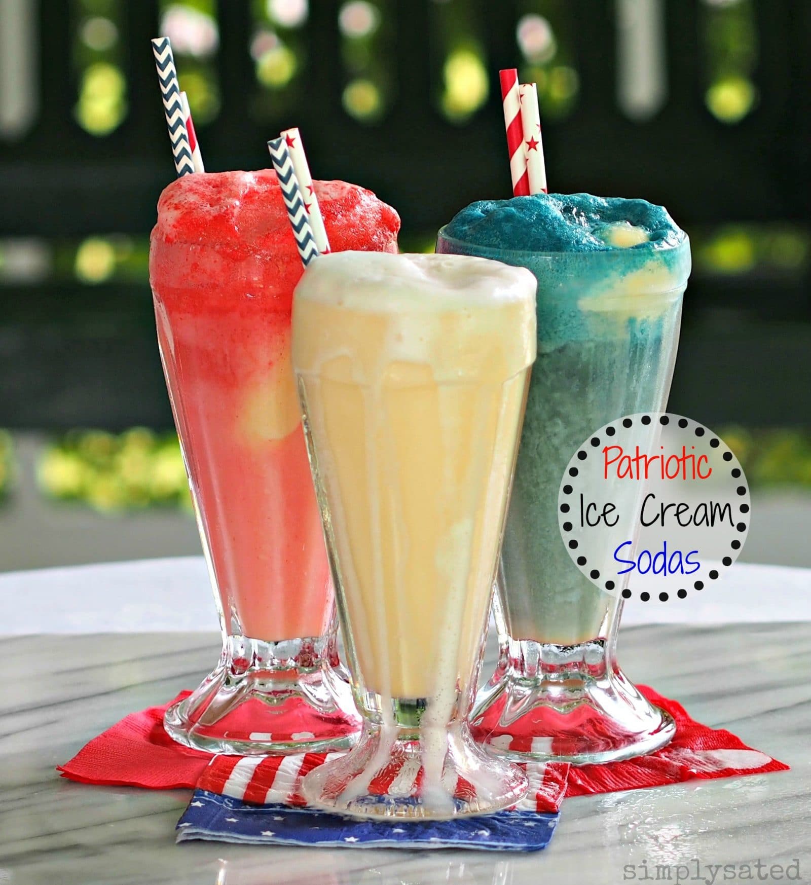 Patriotic Ice Cream Sodas - and easy and beautiful treat for any occasion.  