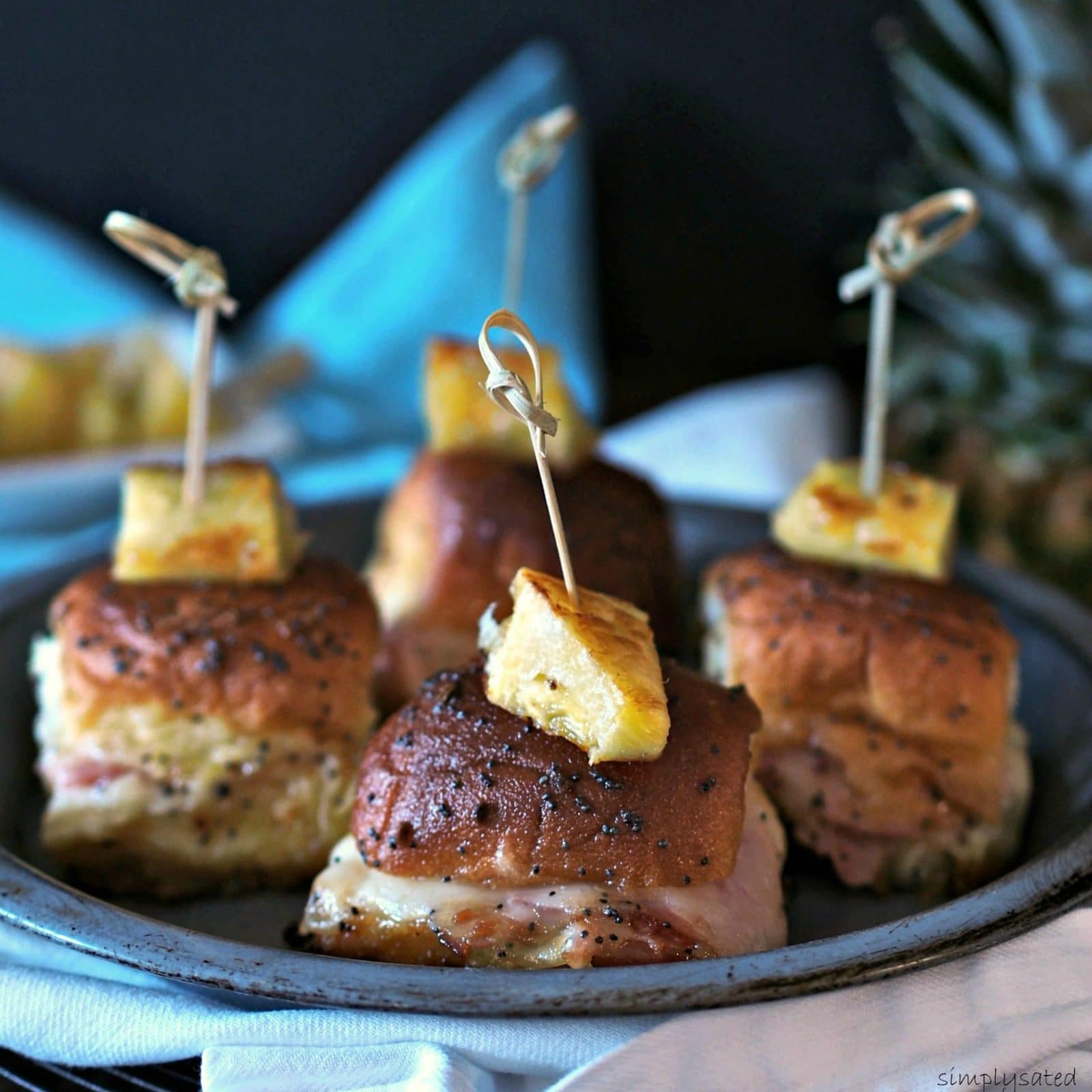 Hawaiian Rolls Recipe - The Cookie Rookie®