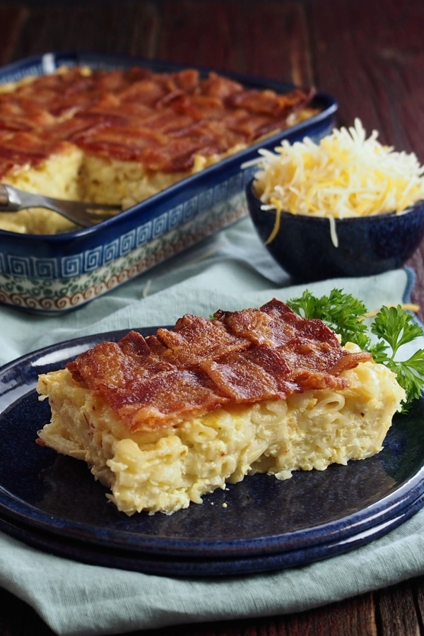 Macaroni & Cheese Quiche with Latticed Bacon - three food favorites come together to create this fabulous dish. Mac 'n Cheese, Quiche and Crispy Bacon. YUM! Simply Sated
