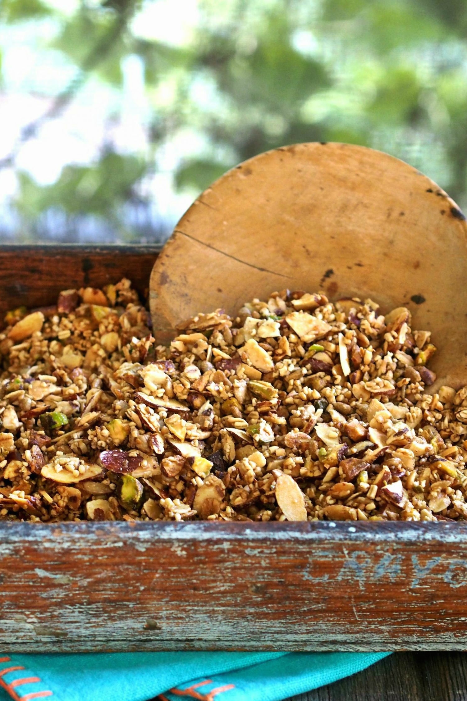Maple Granola tastes great and is great for you. Oats, almonds, sunflower seeds and pistachios bathed in pure maple syrup and baked for that perfect crunch. Simply Sated